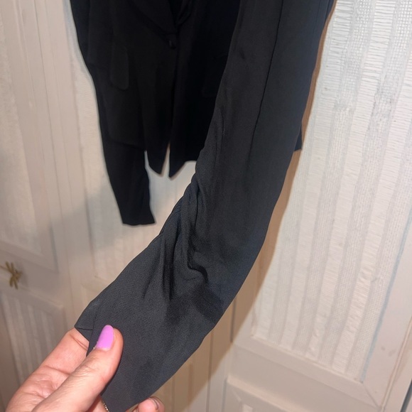 Elizabeth & James sheer draped sleeve blazer size M - Picture 5 of 9